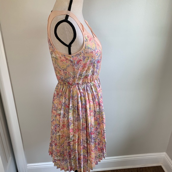 LAUREN CONRAD DRESS floral - Picture 3 of 8